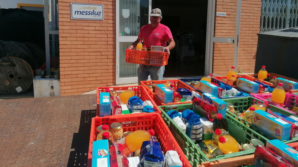 Doação da Messiluz à campanha de angariação de bens